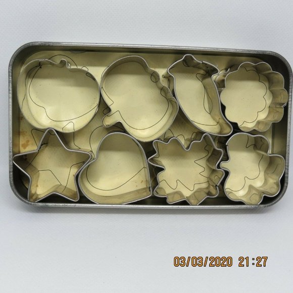 Pampered Chef Cookie Cutters Set Mini Metal Box Heart Shamrock Pumpkin #655 - Picture 4 of 7
